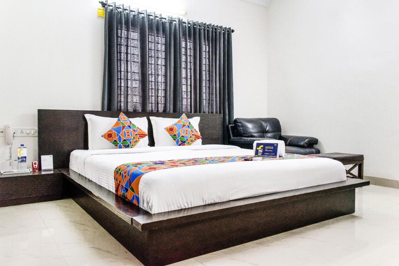 Fabexpress Kapsstone Egmore Hotel 3*